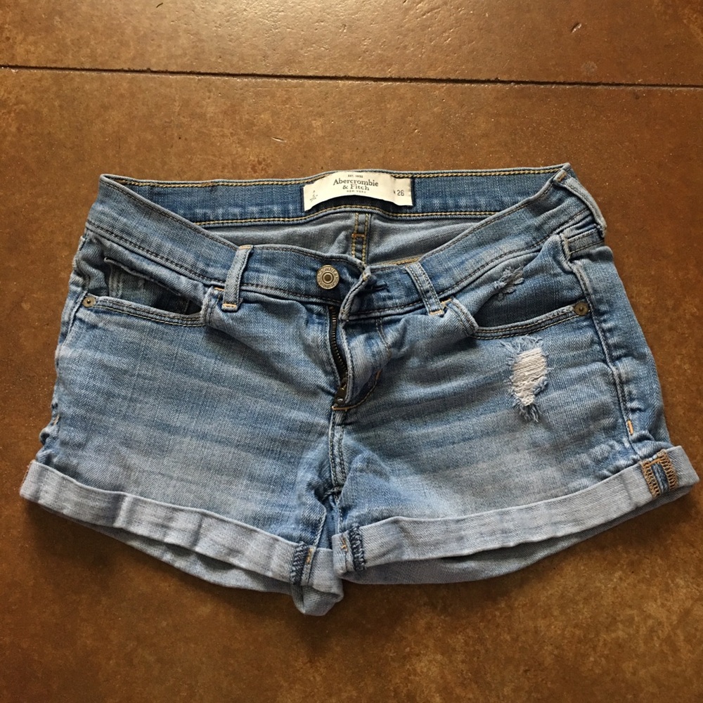 Abercrombie & Fitch light wash jean shorts
